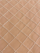 Dantela cu Model Geometric, cu Perle si Paiete